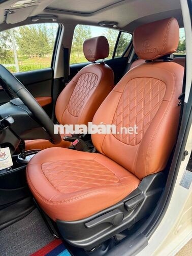 Hyundai I20 CW 1.4AT 2013 Trắng Tự động
