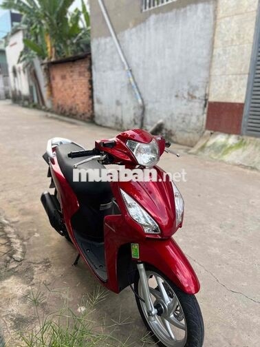 Cần bán Honda Vision màu Đỏ zin hoặc trao đổi