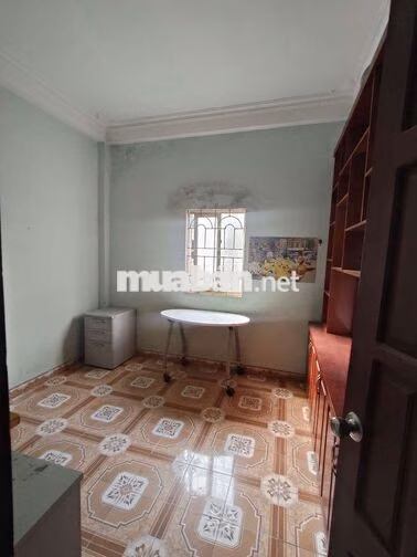Cho thuê nhà riêng 35m2 4 tầng 5 ngủ tại 282 Kim Giang giá 11 triệu