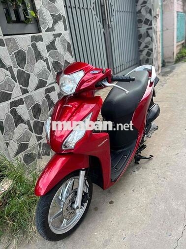 Cần bán Honda Vision màu Đỏ zin hoặc trao đổi