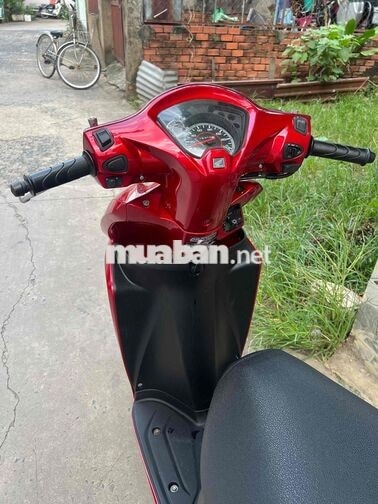 Cần bán Honda Vision màu Đỏ zin hoặc trao đổi