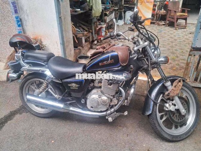 Suzuki GZ125 HS Cổ điển Đen