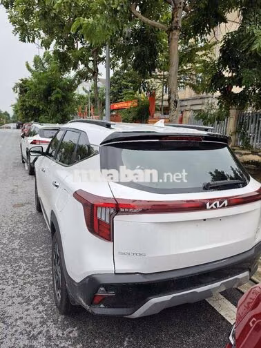 Kia Seltos Luxury 1.5AT 2025 Trắng
