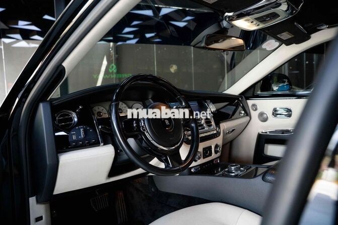 Rolls-Royce Ghost 2010 Đen 11.000 Miles