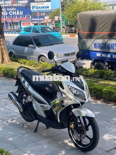 Yamaha Nouvo Trắng Cả nam và nữ lx xe đẹp