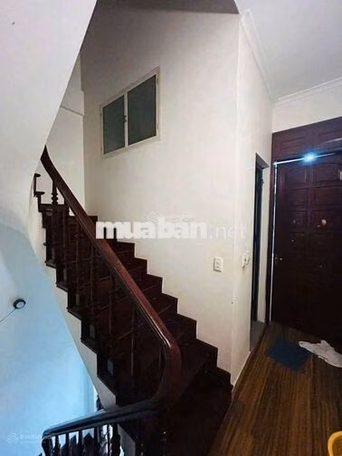 cho thuê nhà 5 tầng,6 phòng ngay vincom Phạm Ngọc Thạch