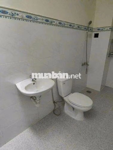 NHÀ THUÊ  – NGAY AEON TP – KÊNH26/3 – P.BHH 4X15 TRỆT LẦU NHÀ ĐẸP 10TR