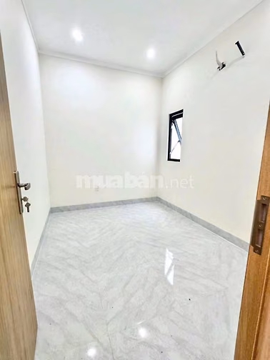 Bán gấp nhà c4 gần chợ Phú Lạc - giá 760tr