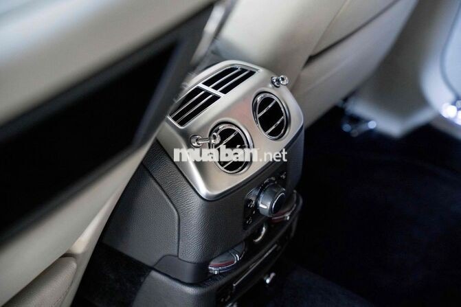 Rolls-Royce Ghost 2010 Đen 11.000 Miles