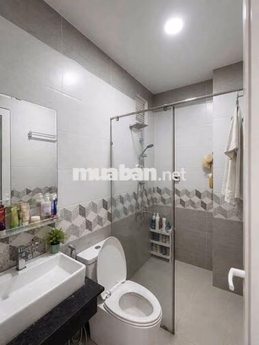 CHO THUÊ NHÀ FULL NỘI THẤT DƯƠNG QUẢNG HÀM 4PN 5WC