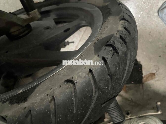 Nhà chật cần bán gấp xe chính chủ bs hcm