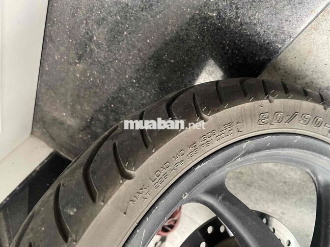 Nhà chật cần bán gấp xe chính chủ bs hcm