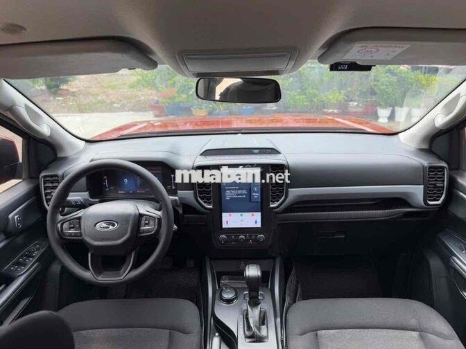 Ford Ranger XLS 2024 Số tự 2 cầu