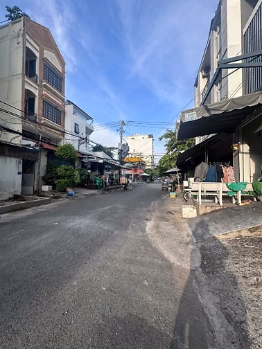 Bán gấp nhà mặt tiền đường số 39, phường Tân Quy, Quận 7