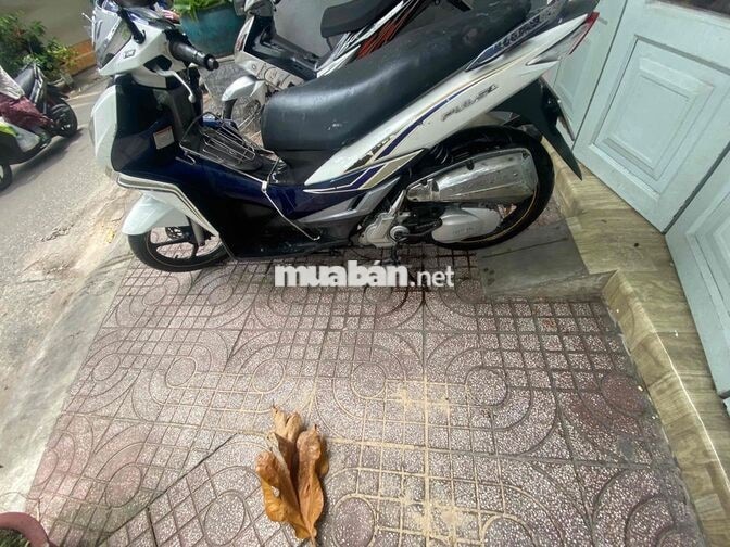 Suzuki hazate UV 125 Trắng Xanh Phun xăng điện tử