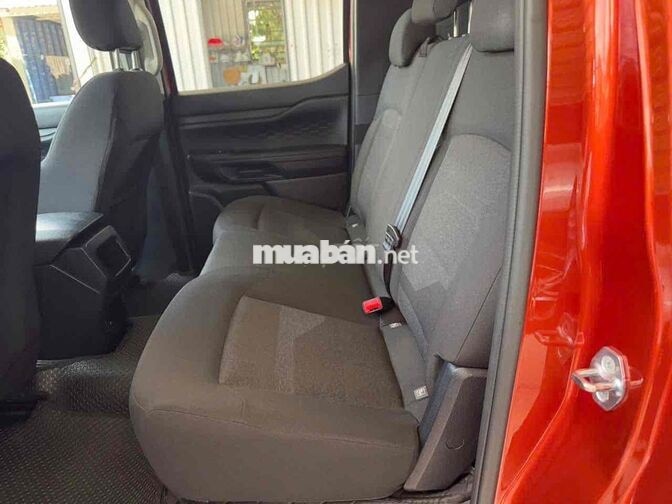 Ford Ranger XLS 2024 Số tự 2 cầu