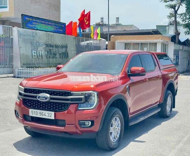 Ford Ranger XLS 2024 Số tự 2 cầu