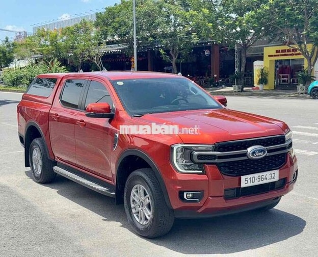 Ford Ranger XLS 2024 Số tự 2 cầu