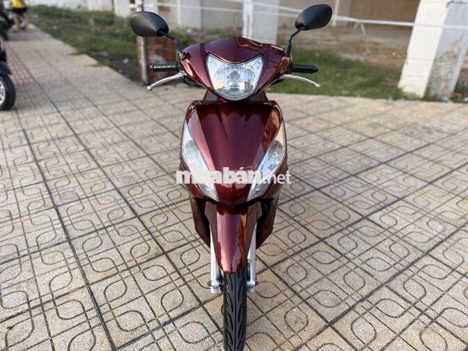 Honda Vision 2013 Đỏ BSTP Máy Zin 99% Đẹp keng