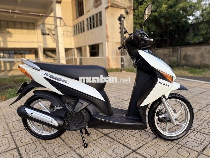 Honda Click Trắng đen 2012 Máy Zin Xe đẹp 99%