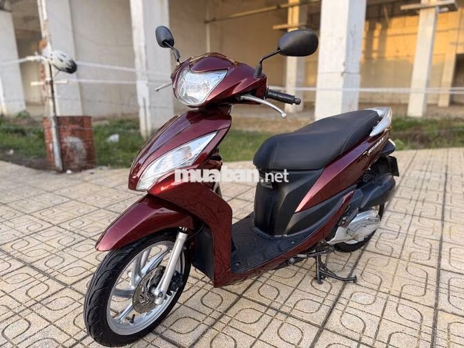 Honda Vision 2013 Đỏ BSTP Máy Zin 99% Đẹp keng