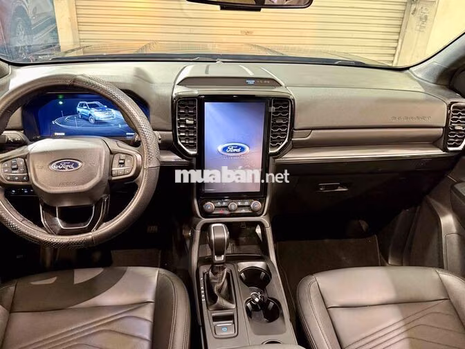 Everest Titanium chỉ 2.000km Xe Cá Nhân Mới Keng