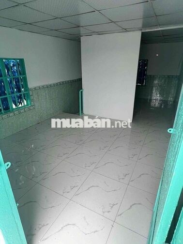 Tôi cần bán nhà vừa sửa lại sạch đẹp, toilet, tôn Hoa Sen chính hãng