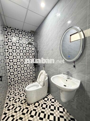 mình chính chủ cần bán nhà 39A Nguyễn Đình Chiểu, giá tốt