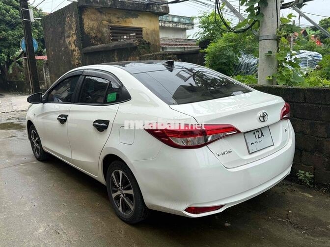 Toyota Vios E 2019 Số sàn Trắng 130000 km