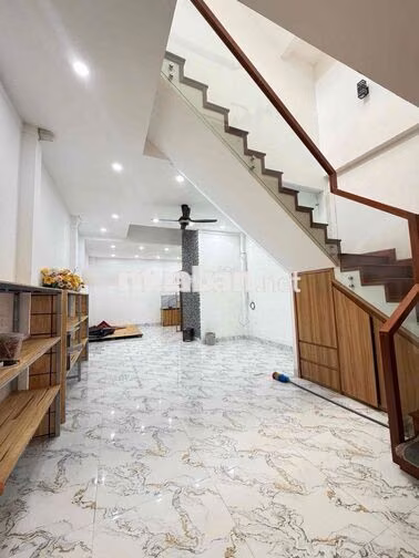 mình chính chủ cần bán nhà 39A Nguyễn Đình Chiểu, giá tốt