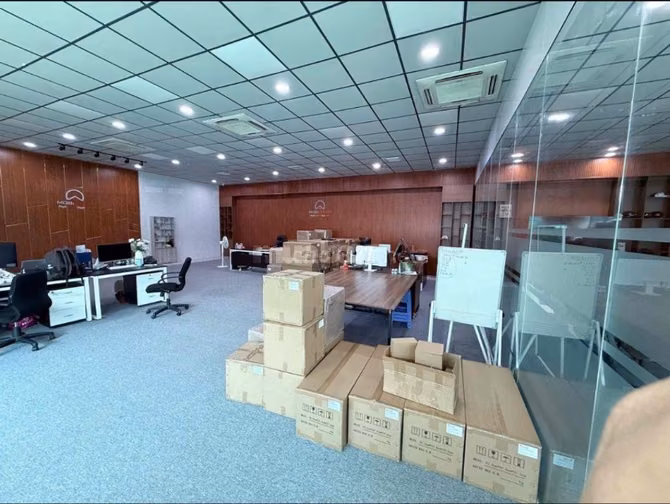 Chi thuê kho VP Cty hẻm xe container Âu Cơ 100k/m Quận Tân Bình 