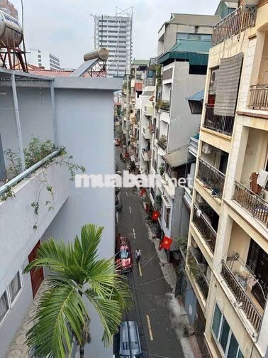 cho thuê nhà 5 tầng ngõ ô tô cạnh đại học kiến trúc