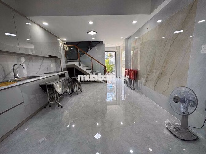 CHO THUÊ NHÀ MỚI 3PN FULL NỘI THẤT DƯƠNG QUẢNG HÀM P5 GÒ VẤP GẦN ĐH