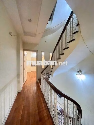 CHO THUÊ NHÀ PHÂN LÔ KĐT VĂN PHÚ - HĐ - 90M2, 4.5 TẦNG - Ô TÔ ĐỖ CỬA