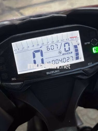 Suzuki GSX-R150 4000km màu Đỏ