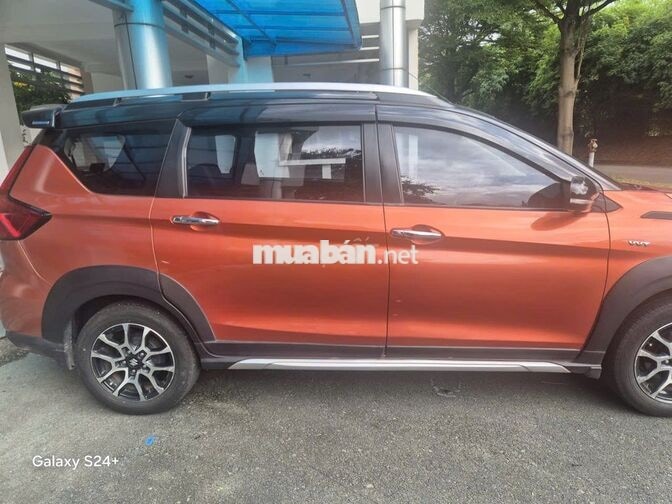 Suzuki XL7 màu cam