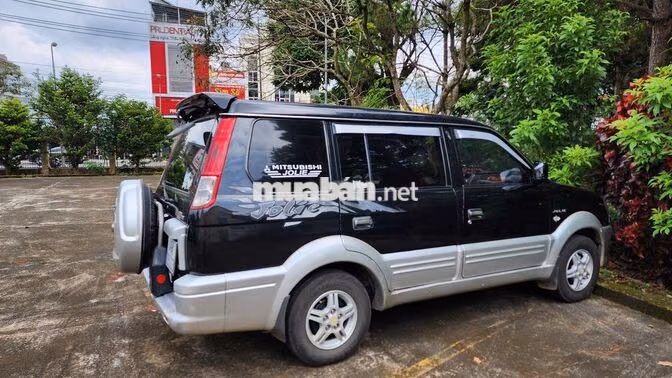 Mitsubishi Jolie Đen 204048 km