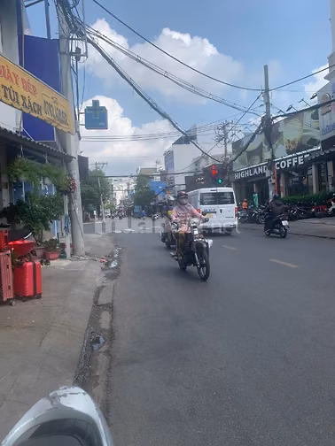 Chi thuê kho VP Cty hẻm xe container Âu Cơ 100k/m Quận Tân Bình 