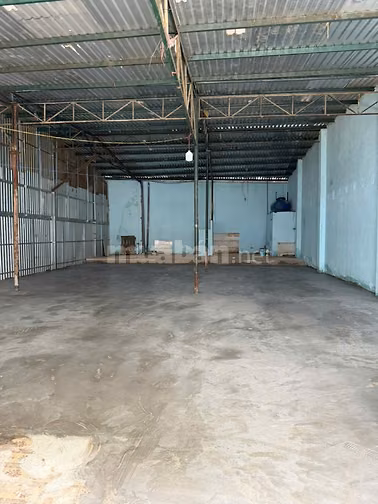 Chi thuê kho VP Cty hẻm xe container Âu Cơ 100k/m Quận Tân Bình 