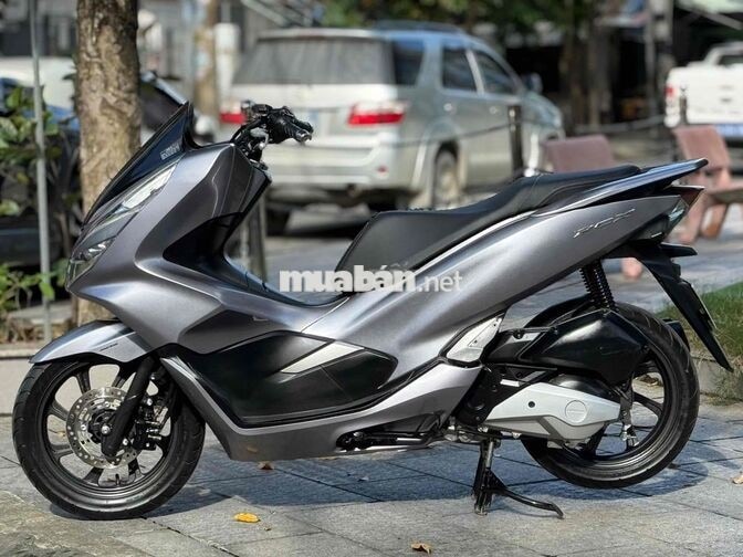 PCX 2018 Xám 14 ngan km đẹp ken chính chủ máy rin