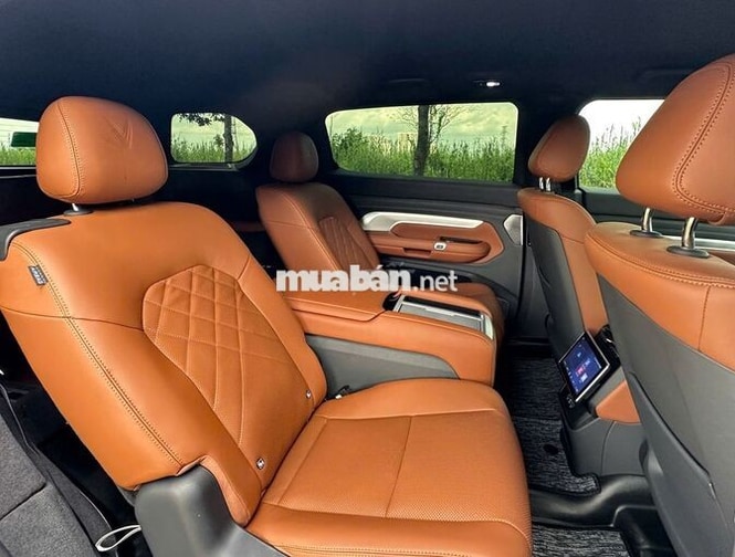 SIÊU LƯỚT 1.400KM - VF9 PLUS 26 - BẢN 6 GHẾ