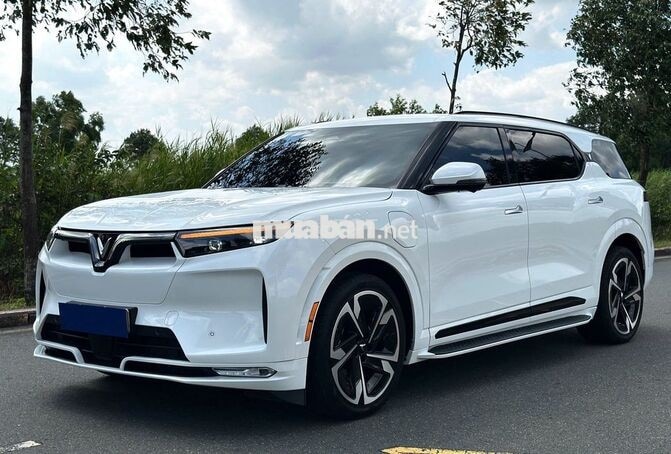 SIÊU LƯỚT 1.400KM - VF9 PLUS 26 - BẢN 6 GHẾ