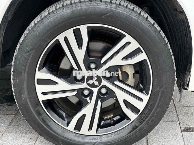Mitsubishi Xpander 2021 Số sàn 70000 km Trắng