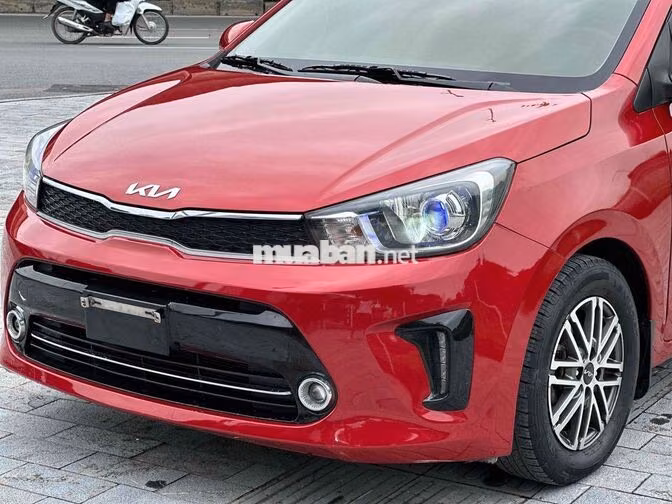 Kia Soluto bản đủ Số sàn 82000 km Đỏ