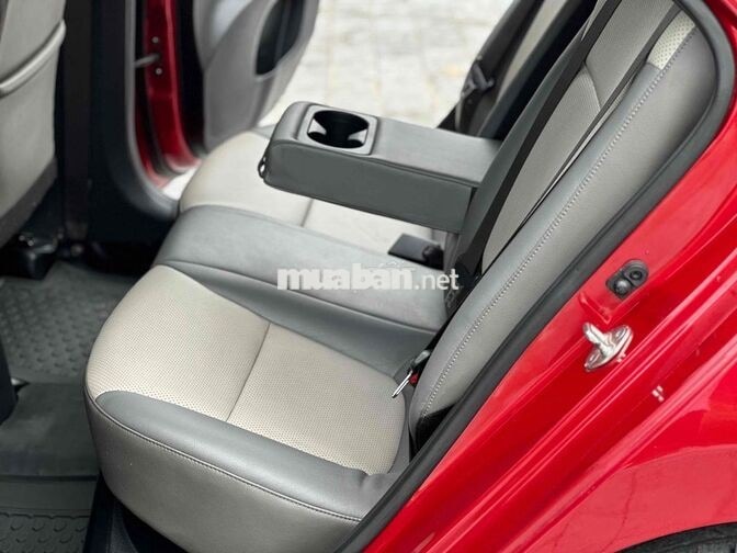 Kia Soluto bản đủ Số sàn 82000 km Đỏ