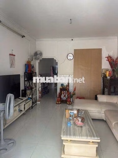 Cho thuê nhà rộng Nguyễn xí 5x19m 1 lầu 3pn giá 18 triệu TL 
