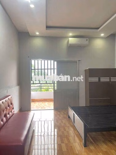nhà 4 tầng mặt tiền 320 tạ Quang Bửu p5 q8 DT 4m x 18m 4 tầng 