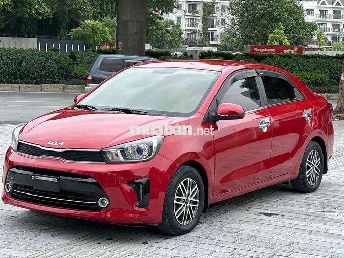 Kia Soluto bản đủ Số sàn 82000 km Đỏ