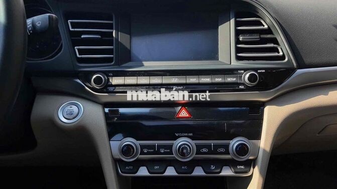 Hyundai Elantra 2021 1.6AT Trắng 28.000km