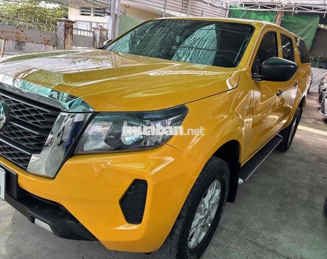 Nissan Navara EL 2022 Tự động Vàng